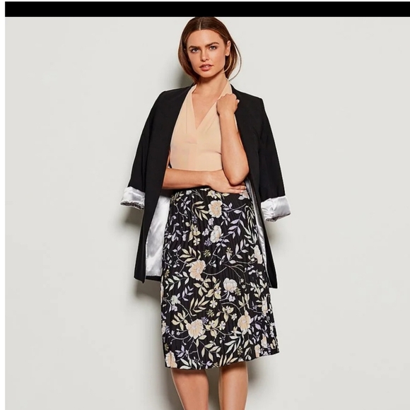 NWOT Calvin Klein Long Line Blazer - Picture 6 of 7